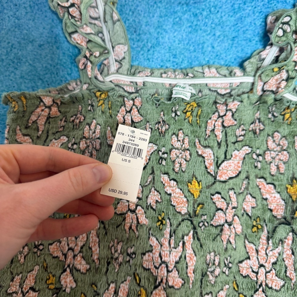 Aerie Womens Jungle Thrills Smocked Crop Tank Top Size S Green Flowers Ruffles - Picture 2 of 10